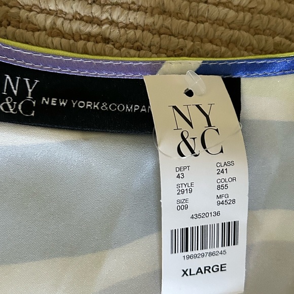 NY& Company blouse size xl - Picture 3 of 3